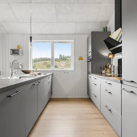 Amazing In With Kitchen *