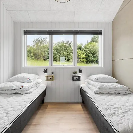 Feriehus Amazing In With Kitchen