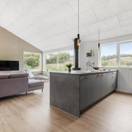 Amazing In With Kitchen *