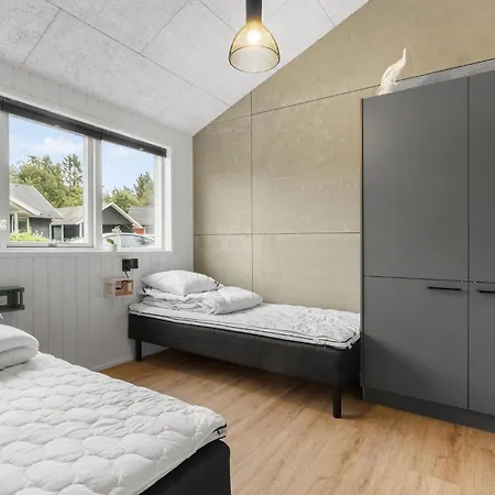 Amazing In With Kitchen *