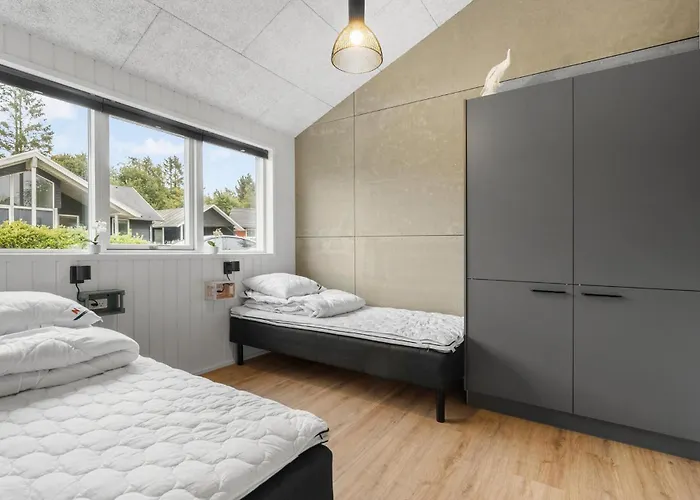 Amazing In With Kitchen *